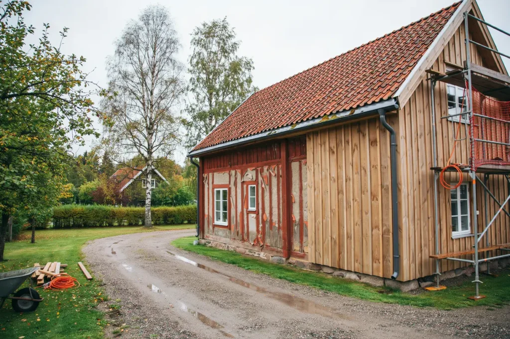 byta panel p huset tecken materialval och kostnader att ha koll p